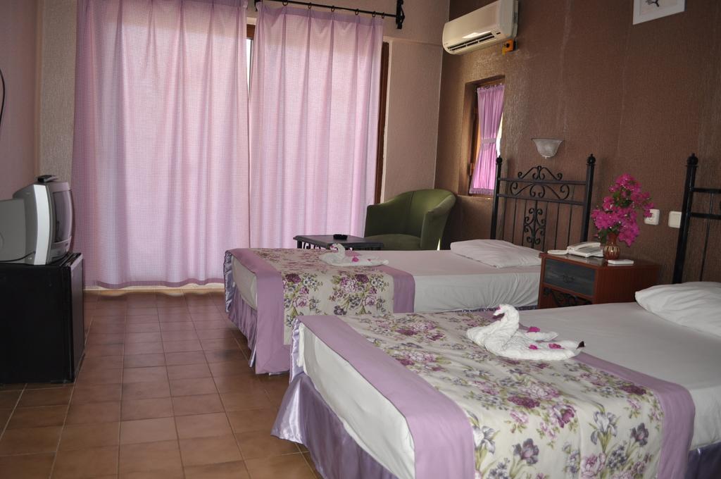 Halici Semera Holiday Village 马尔马里斯 外观 照片